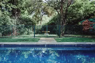 5301 W Mockingbird Ln, Dallas, TX 75209 - Photo 14