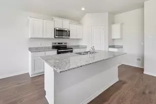 800 Barton Dr, Ennis, TX 75119 - Photo 20