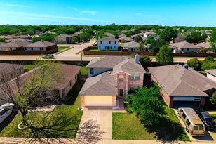 5209 Prestwick Dr, Fort Worth, TX 76135 - Photo 4