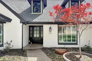 213 Canyon Valley Dr, Richardson, TX 75080 - Photo 2