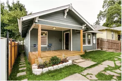 126 Neches, Dallas, TX 75208 - Photo 2