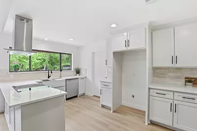 300 Hidden Valley Drive, Aledo, TX 76008 - Photo 10