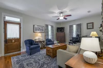 209 Williams Street, Waxahachie, TX 75165 - Photo 4