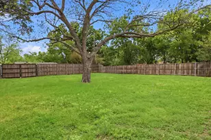 1112 Noble Ave, Carrollton, TX 75006 - Photo 22