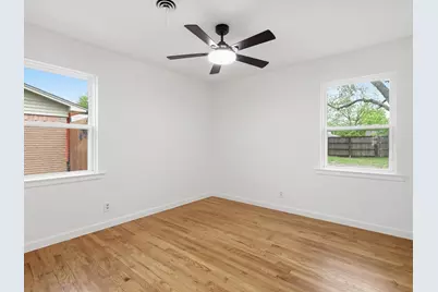 1112 Noble Avenue, Carrollton, TX 75006 - Photo 16