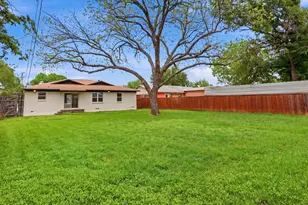 1112 Noble Ave, Carrollton, TX 75006 - Photo 24