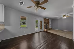 220 Cooper Dr, Hurst, TX 76053 - Photo 12