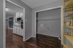 220 Cooper Dr, Hurst, TX 76053 - Photo 10