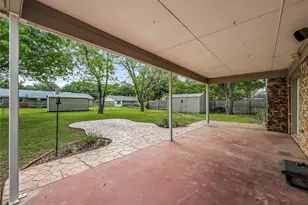 220 Cooper Dr, Hurst, TX 76053 - Photo 24