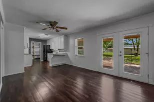 220 Cooper Dr, Hurst, TX 76053 - Photo 12