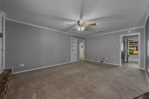 220 Cooper Dr, Hurst, TX 76053 - Photo 4