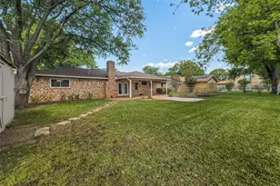 220 Cooper Dr, Hurst, TX 76053 - Photo 24