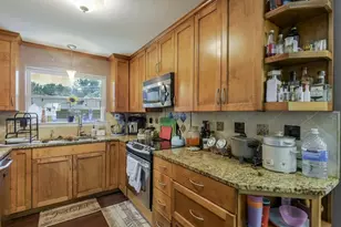 802 Crest Oak Ct, Arlington, TX 76012 - Photo 10