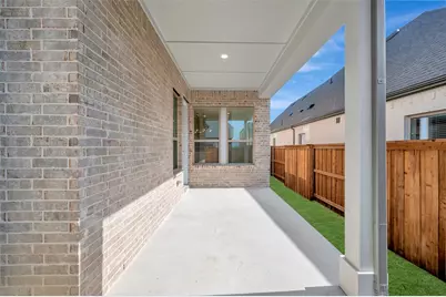 2021 Mack Avenue, Van Alstyne, TX 75495 - Photo 2