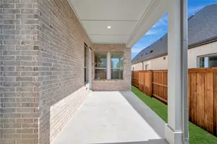 2021 Mack Ave, Van Alstyne, TX 75495 - Photo 2