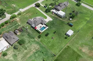 199 Newfield Ln, Springtown, TX 76082 - Photo 38