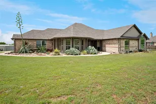 199 Newfield Ln, Springtown, TX 76082 - Photo 4