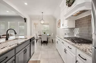 312 Equestrian Dr, Waxahachie, TX 75165 - Photo 6