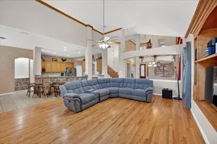 656 Links View Ct, Grand Prairie, TX 75052 - Photo 10