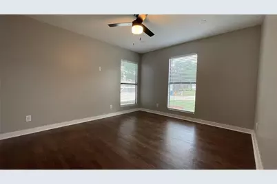 2931 Ivandell Avenue, Dallas, TX 75211 - Photo 4