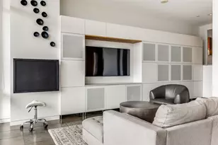 2430 Victory Park Ln, Dallas, TX 75219 - Photo 8