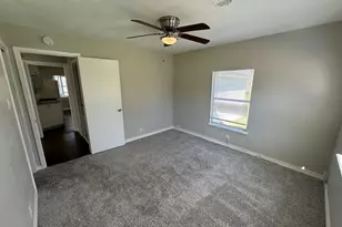 1210 Lindsey St, Denton, TX 76205 - Photo 12