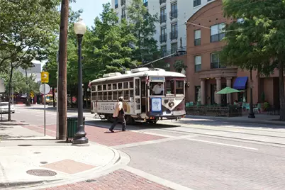 2727 Hood Street #105, Dallas, TX 75219 - Photo 24