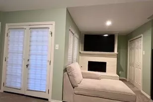 1305 Stonecreek Ct, Garland, TX 75043 - Photo 2