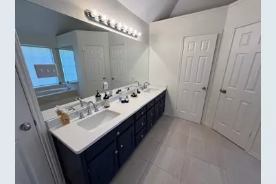 1305 Stonecreek Court, Garland, TX 75043 - Photo 8