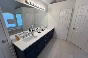 1305 Stonecreek Ct, Garland, TX 75043 - Photo 8