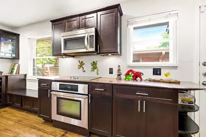 6524 Ravendale Lane, Dallas, TX 75214 - Photo 24