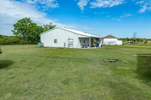 2414 E Ennis Ave, Ennis, TX 75119 - Photo 6