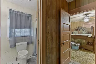 2414 E Ennis Ave, Ennis, TX 75119 - Photo 22