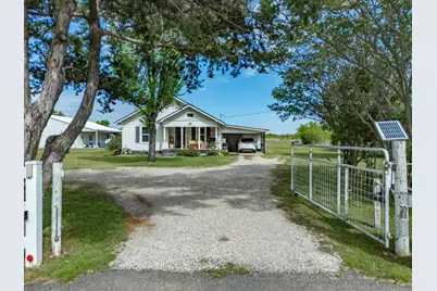 2414 E Ennis Avenue #A, Ennis, TX 75119 - Photo 2