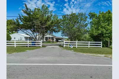 2414 E Ennis Avenue #A, Ennis, TX 75119 - Photo 4