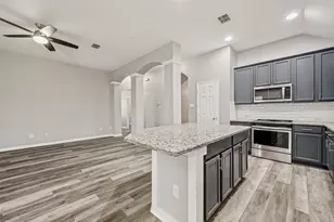 220 Parakeet Dr, Little Elm, TX 75068 - Photo 10