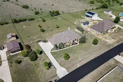 188 Owen Circle, Weatherford, TX 76087 - Photo 6