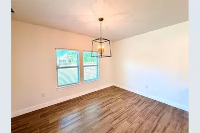 1720 Lloyd Avenue, Fort Worth, TX 76105 - Photo 6