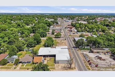 613 S Armstrong Avenue, Denison, TX 75020 - Photo 32