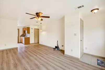 721 Comanche Cove Drive, Granbury, TX 76048 - Photo 10