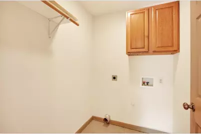 721 Comanche Cove Drive, Granbury, TX 76048 - Photo 24