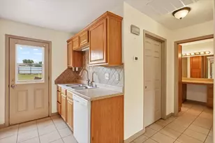 721 Comanche Cove Dr, Granbury, TX 76048 - Photo 12