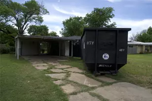 6614 Bridges Ave, Richland Hills, TX 76118 - Photo 2