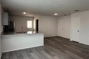 701 E Kirnwood Dr, Dallas, TX 75241 - Photo 8