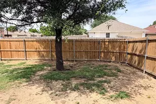 701 E Kirnwood Dr, Dallas, TX 75241 - Photo 12