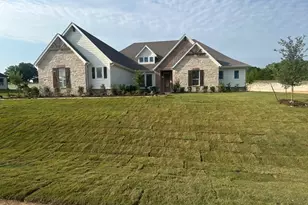 1002 Perrin Ln, Van Alstyne, TX 75495 - Photo 1