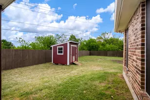 325 Village Pkwy, Crowley, TX 76036 - Photo 30