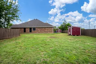 325 Village Pkwy, Crowley, TX 76036 - Photo 4