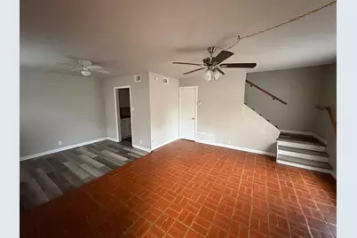 618 W Sycamore Street, Denton, TX 76201 - Photo 2