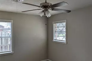 336 Dian St, Burleson, TX 76028 - Photo 14